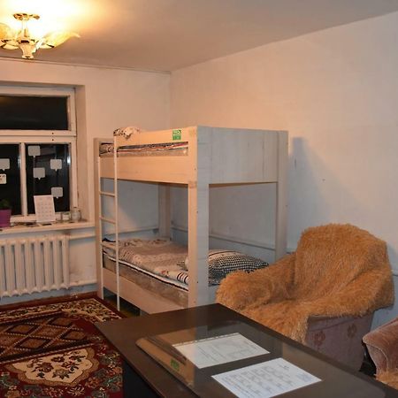 Happy Hostel In Kochkor מראה חיצוני תמונה