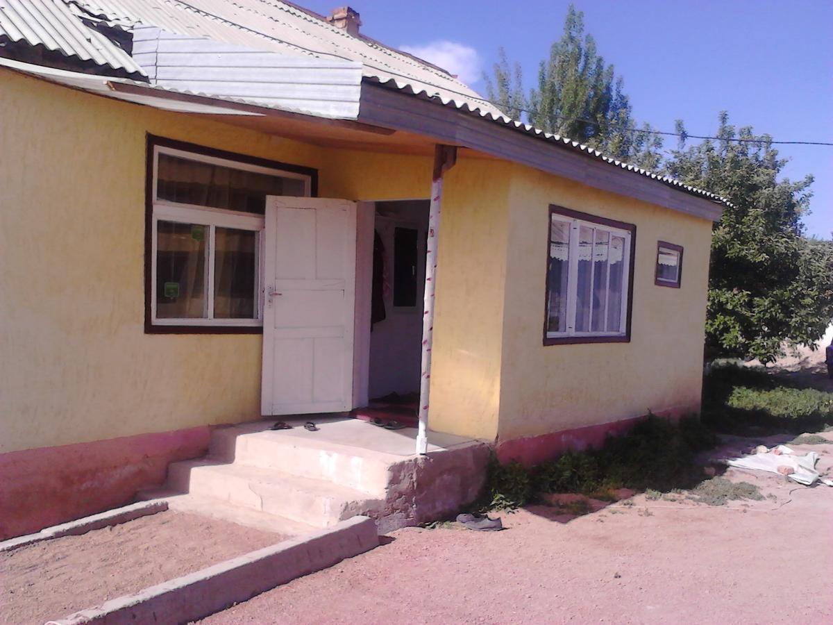 Happy Hostel In Kochkor מראה חיצוני תמונה