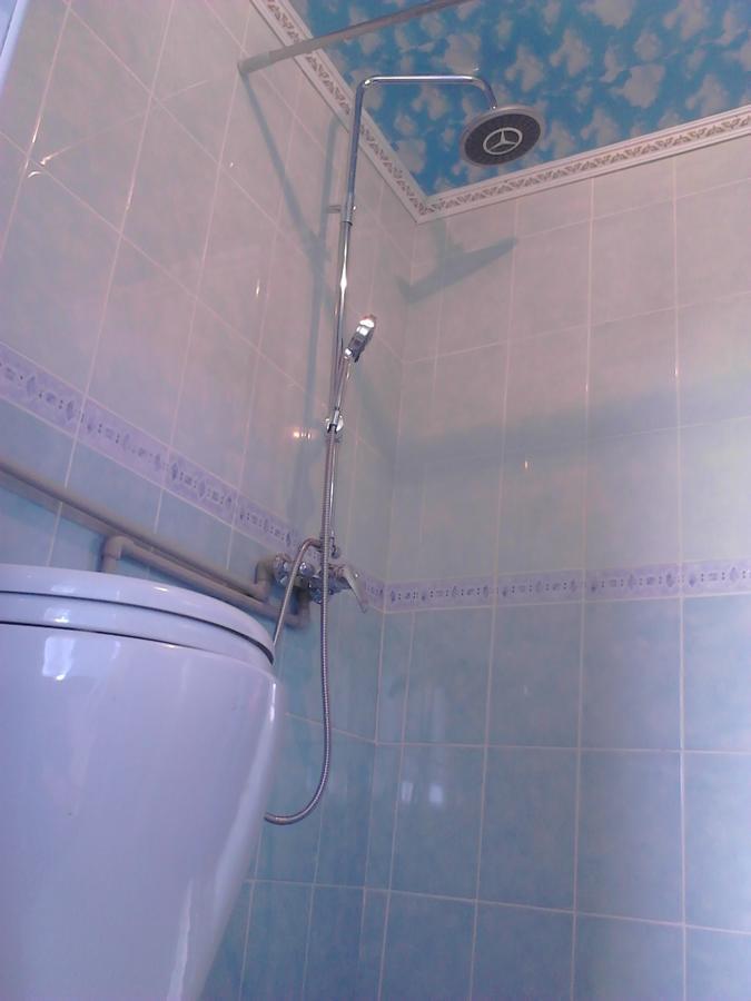 Happy Hostel In Kochkor מראה חיצוני תמונה