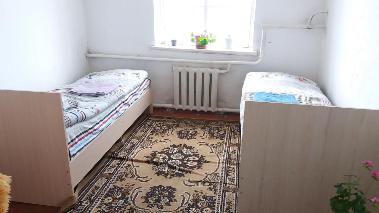 Happy Hostel In Kochkor מראה חיצוני תמונה