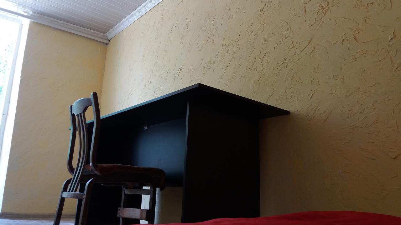 Happy Hostel In Kochkor מראה חיצוני תמונה